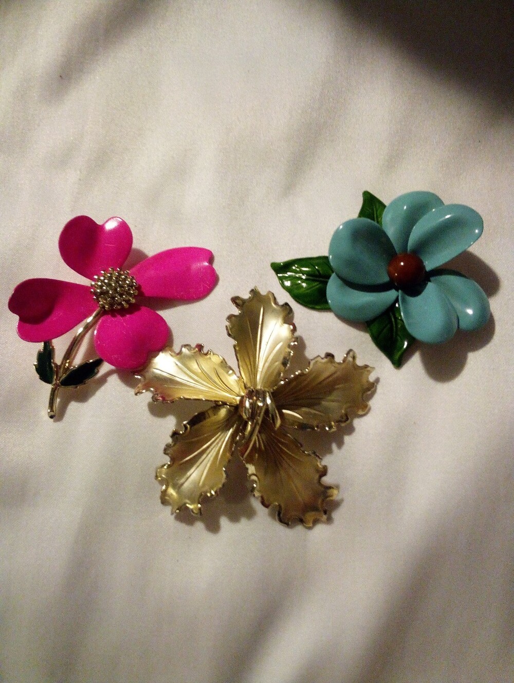 Lot Of 3 Vintage Flower Brooches Pins